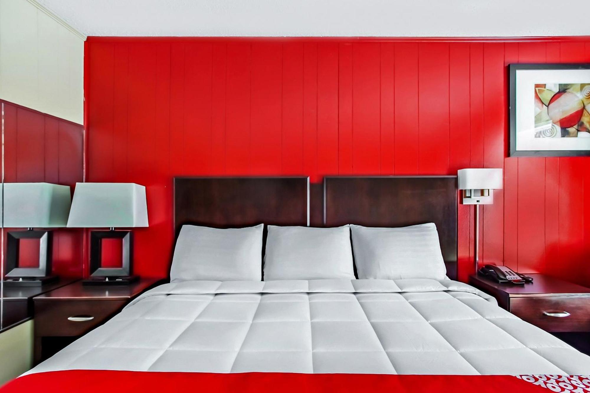 Oyo East Hotel
